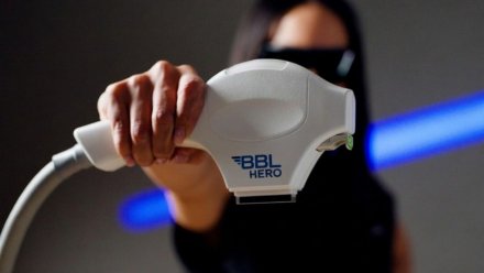 BBL Hero fototerapie + mezoterapie zdarma | Klinika Mediestetik